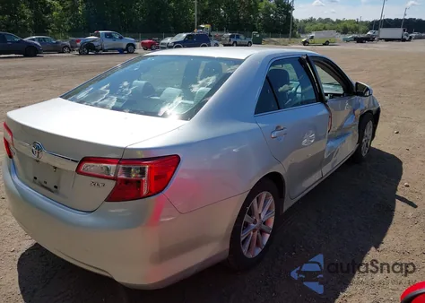 2013 Toyota Camry Xle z USA, uszkodzony, nr VIN 4T4BF1FK5DR279001